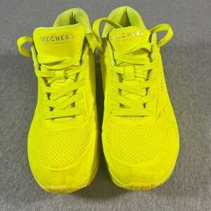Skechers UNO Night Shades Neon Lime Low-Top Sneakers Style 73667 Women’s 9.5
